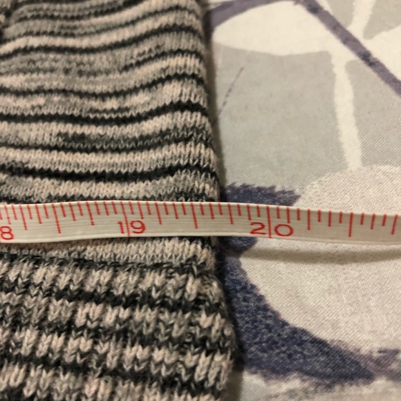 Sweater - Picture 9 of 10